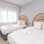 Heylon Court Sea Point Family Retreat