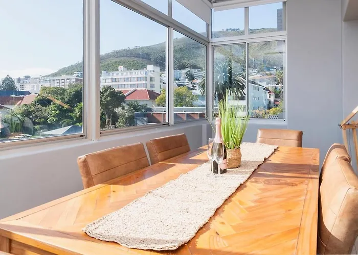 Heylon Court Sea Point Family Retreat